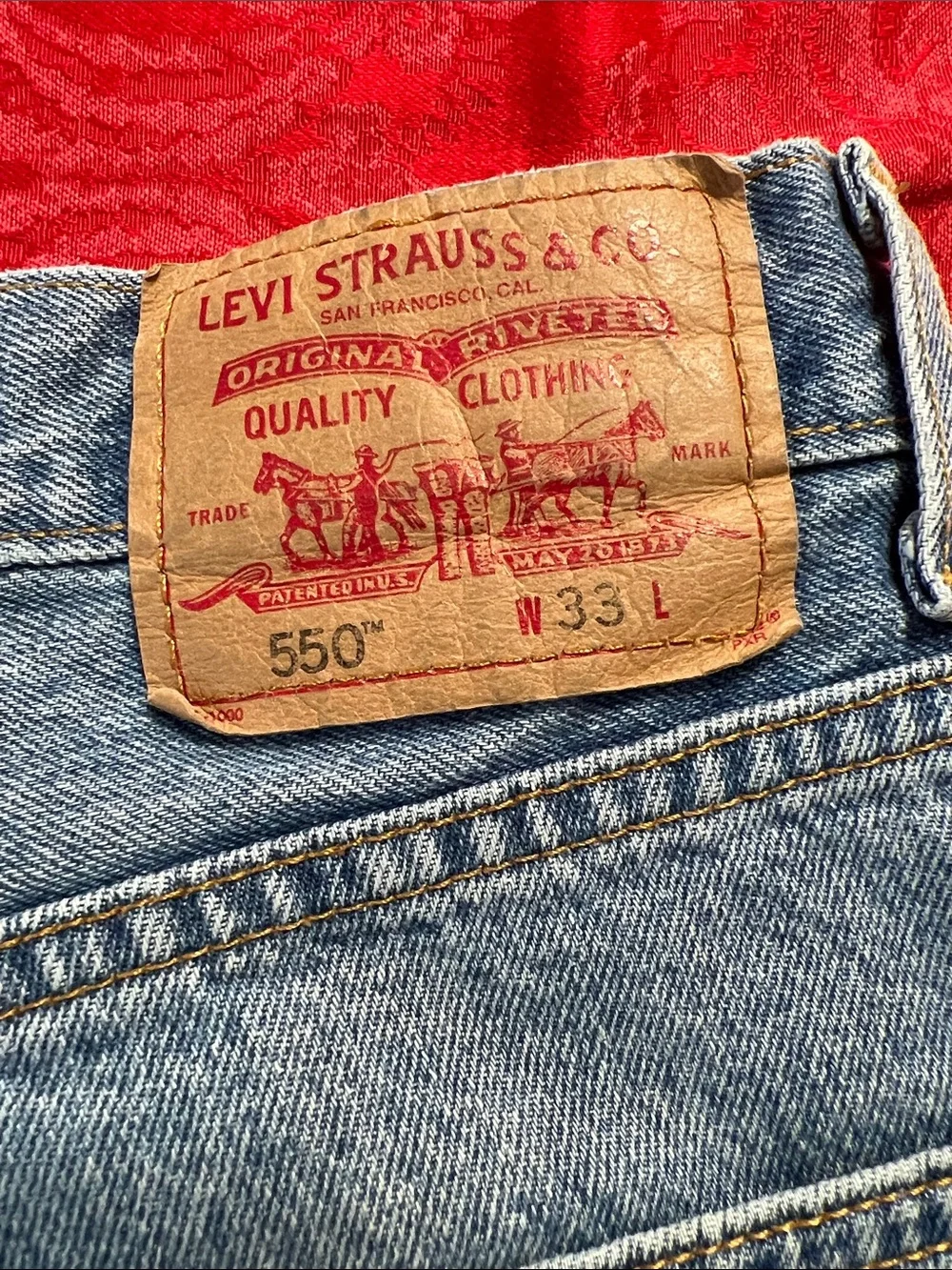 Levi's 550 Relaxed Fit Denim Shorts Men's 33 Light Wash Blue Jean Shorts